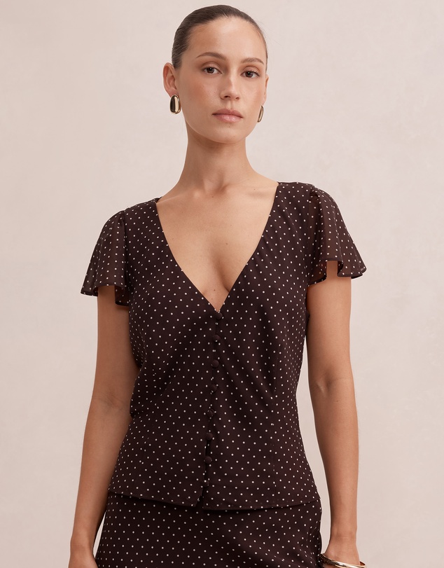 Forever New Petite - Daphne Petite Flutter Sleeves Blouse