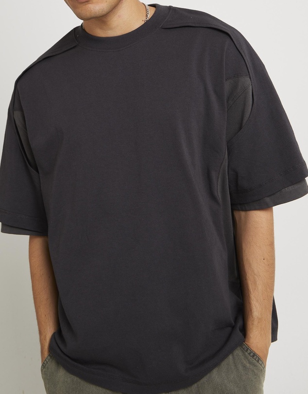 Black Noise White Rain - Workshop Double Layer Short Sleeve T-Shirt