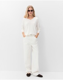 UNISON - Soft V Neck Long Sleeve Tee