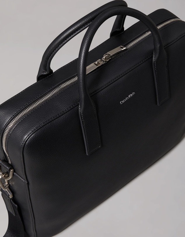 Calvin Klein - Logo Micro Pebble Commuter Bag