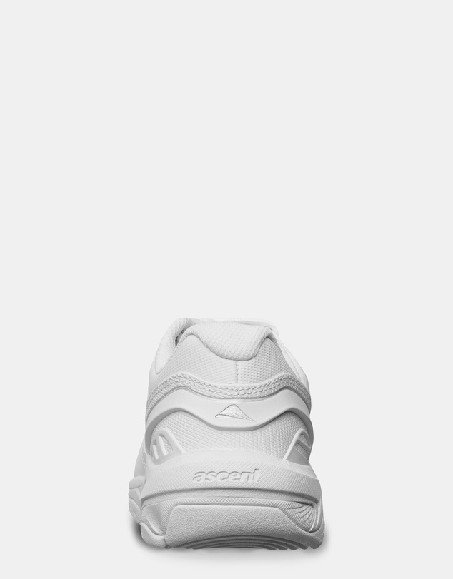 Ascent - Sustain 2 - D Width (Youth)