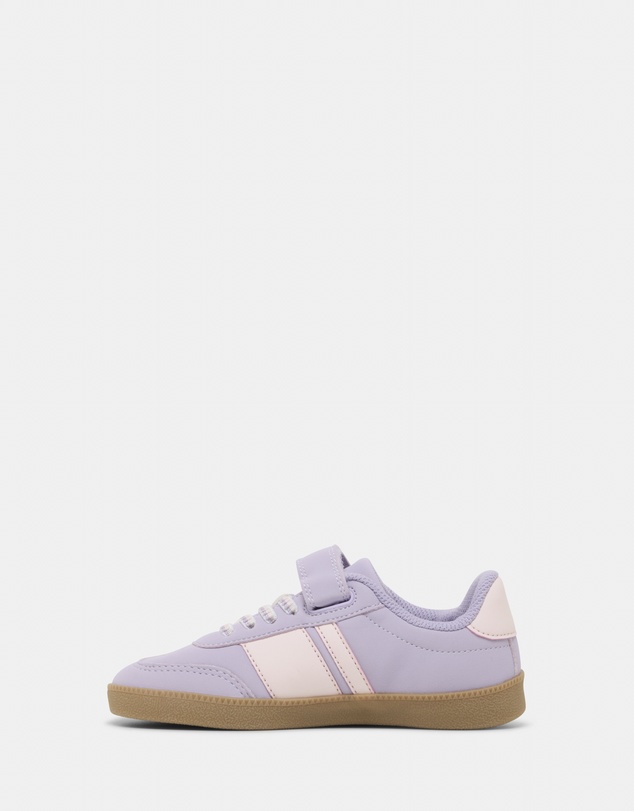 Kicks - Kennedy