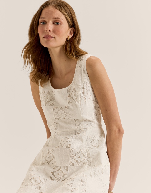 Review - Noosa Embroidered Midi Dress
