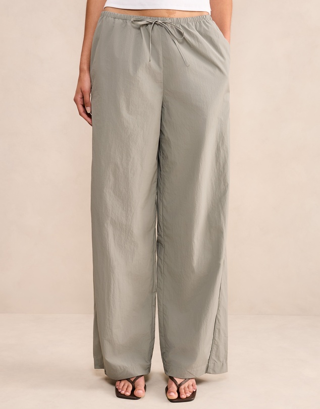 Forever New - Billie Elastic Waist Wide Leg Pants