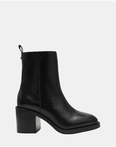 Steve Madden - Slender Black Leather Boots