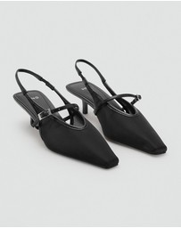 M.N.G - Magic Shoes