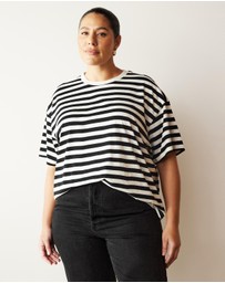 Atmos&Here Curvy - Organic Cotton Boyfriend Tee