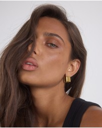 CENDRE - Willia Huggie Earrings | Gold