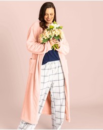 Ava & Audrey  - Ava & Audrey Betty Jacquard Fleece Robe