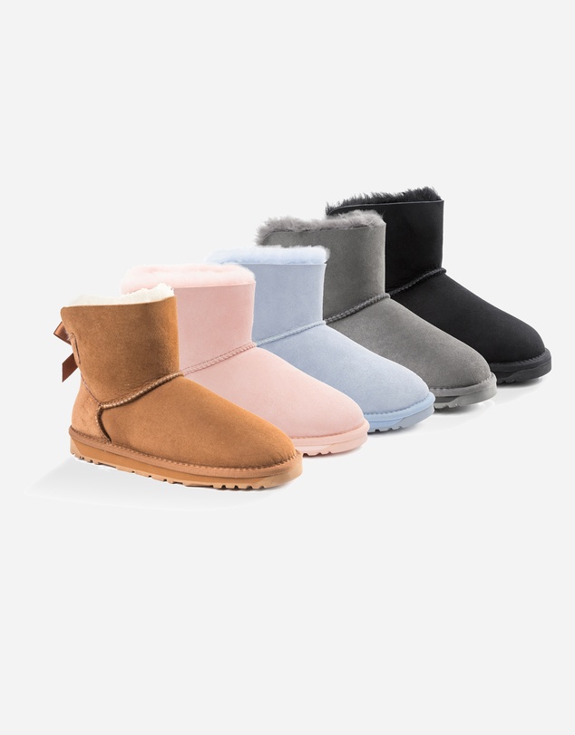 Ozwear Connection Uggs - Ugg Classic Mini Bailey Bow Boots (Water Resistant)