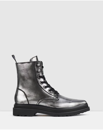 Rollie - Pointed Sidezip Boot