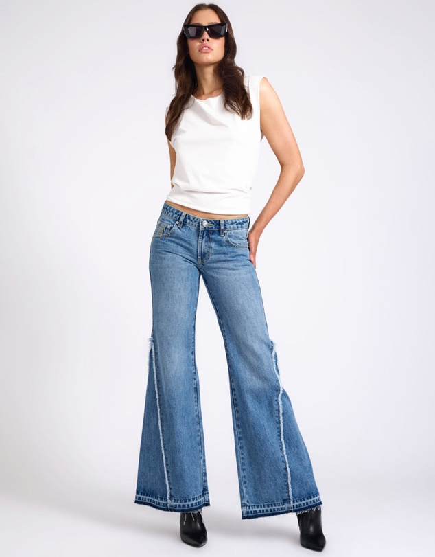 ONE TEASPOON - Johnnies Low Waist Wide Leg Flared Denim Jeans - Pretty Blue