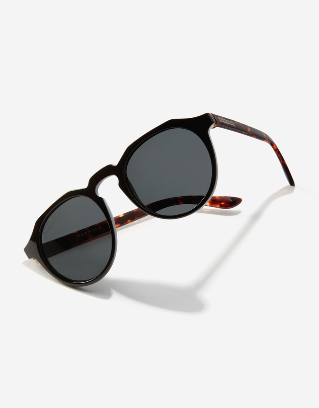 Hawkers Co - HAWKERS - Polarized Carbon Black WARWICK RAW Sunglasses for Men and Women UV400