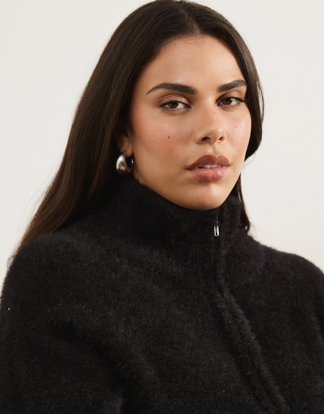 Atmos&Here Curvy - Cia Half Zipper Fluffy Turtleneck Sweater
