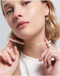 Karen Walker - Runaway Safety Pin and Pearls Necklace