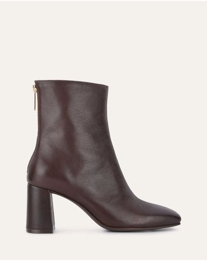 CHOCOLATE LEATHER