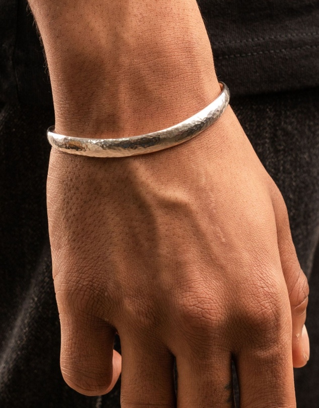 Dower & Hall - Men's Hammered Curved Bangle In Sterling Silver