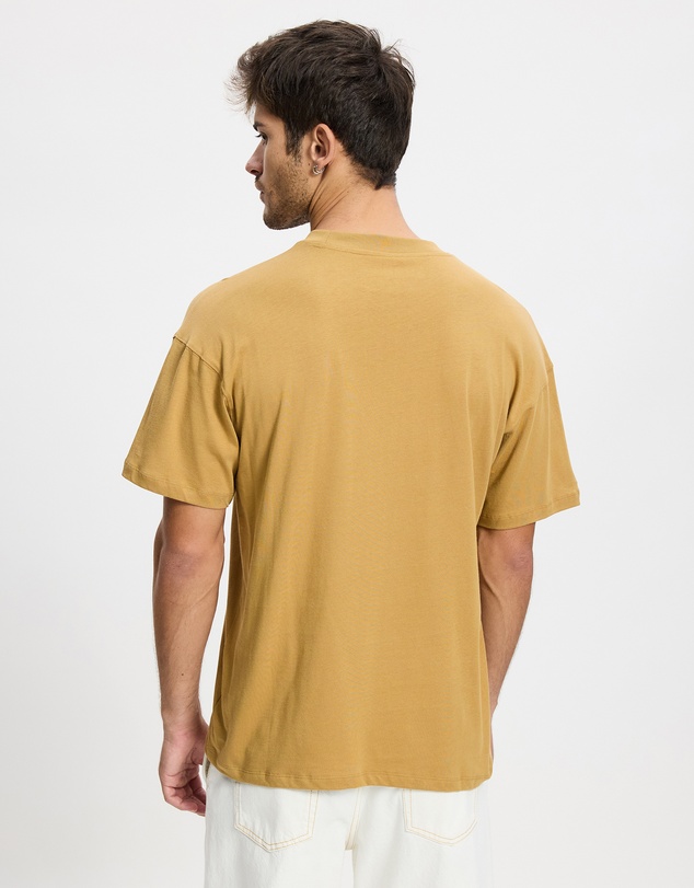New Balance - Trackside T-Shirt