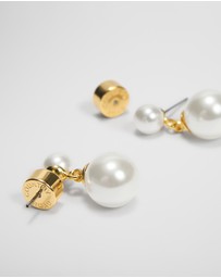 Country Road - Mini Pearl Drop Earring