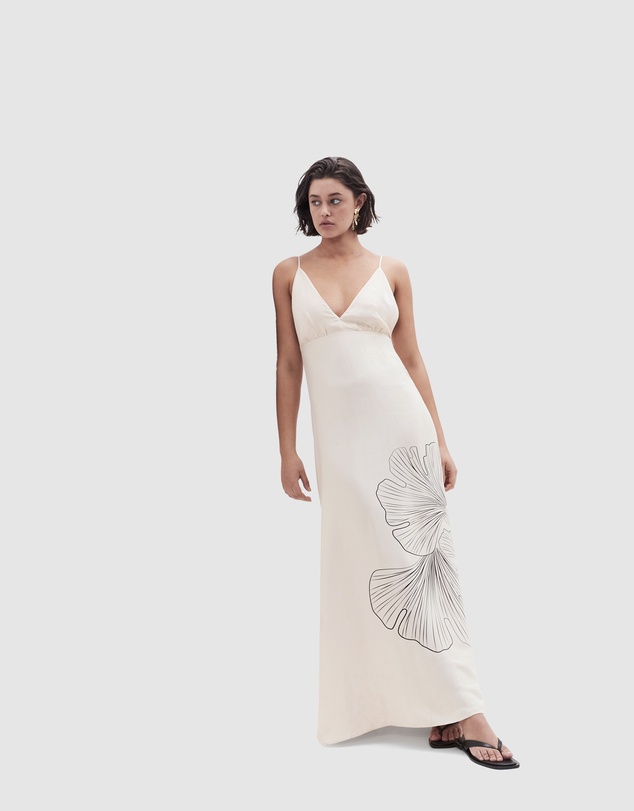 UNISON - V Neck Maxi Dress