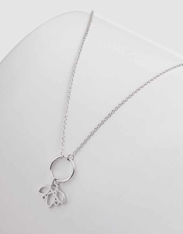 Pastiche - Posy Necklace