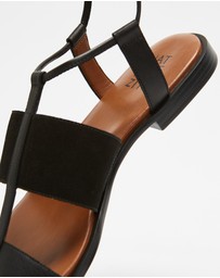 Naturalizer - Fayee Sandal - Black