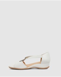 Wide Steps - Caroline