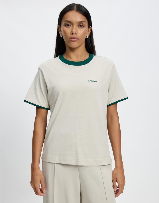 adidas Sportswear - Seasonal Essentials Colorpop T-Shirt With Embroidered Graphic
