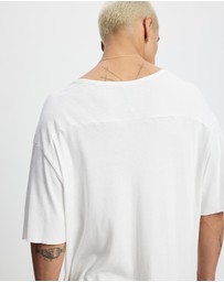 Surrounded By Ghosts - The Arsenic Relaxed Rib Knit Long Tail T-Shirt