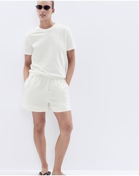 UNISON - Essential Linen Short