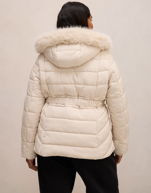 Forever New Curve - Macey Curve Short Puffer Jacket