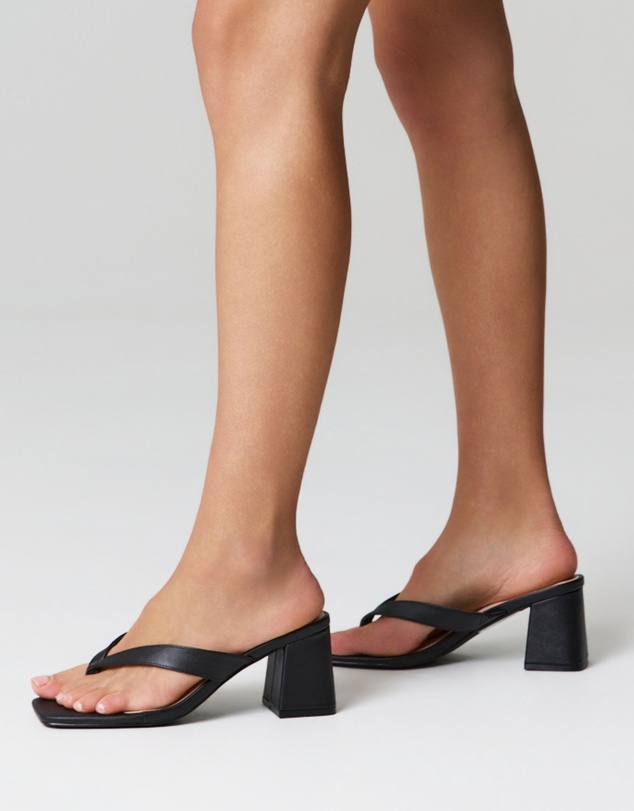 Verali - Stoked Block Heel Thongs