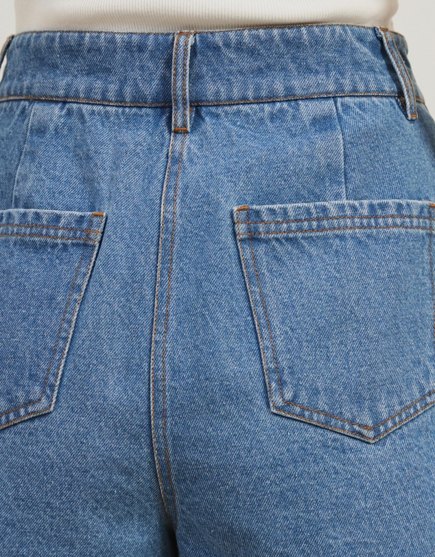 Atmos&Here - Devon Pleated Denim Shorts