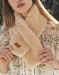 Ozwear Connection Uggs - Ugg Curly Sheepskin Scarf