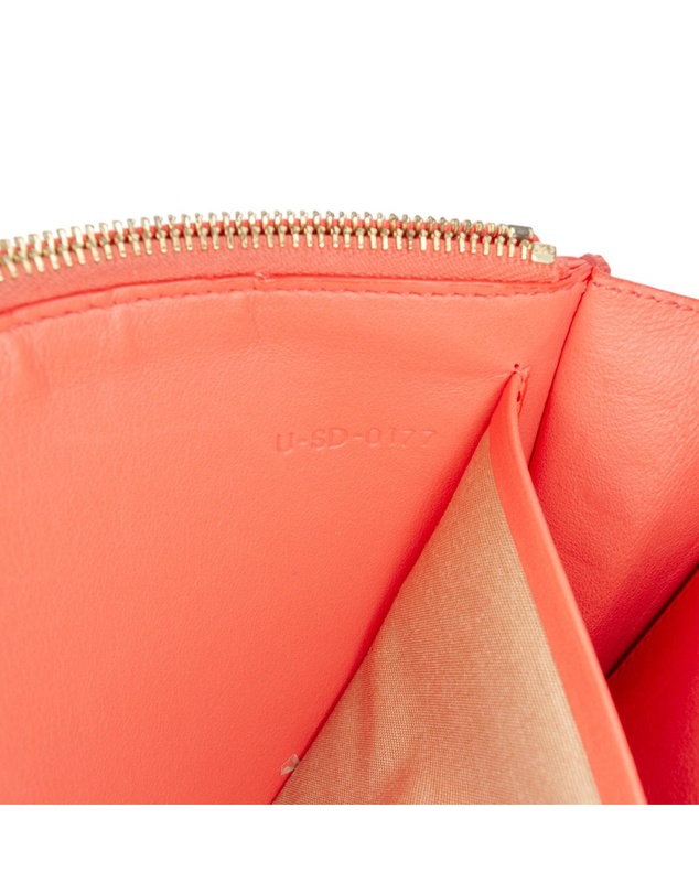 Pre-Loved by Azura Reborn - Pre-Loved Leather Frame Wallet on Chain