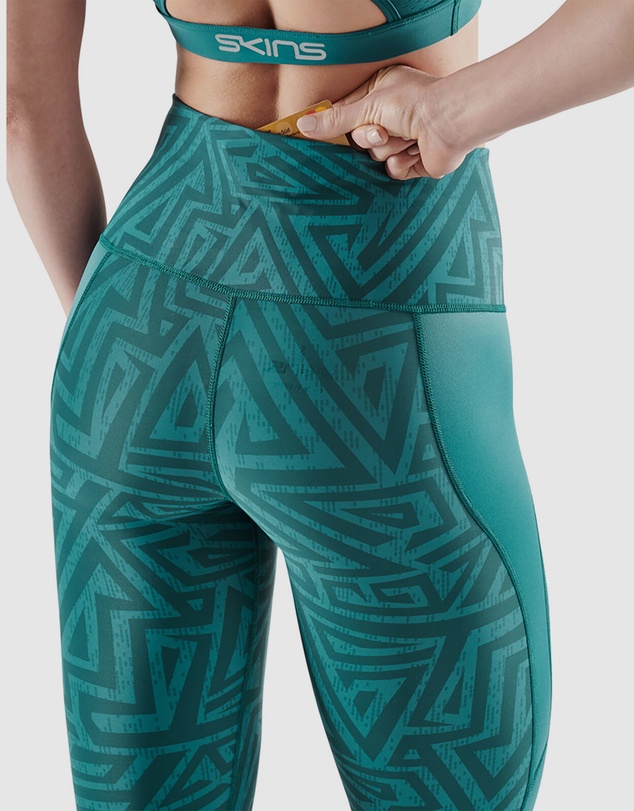 SKINS - SKINS Compression Women's Series-3 Long Tight Skyscraper Lt Teal Angle