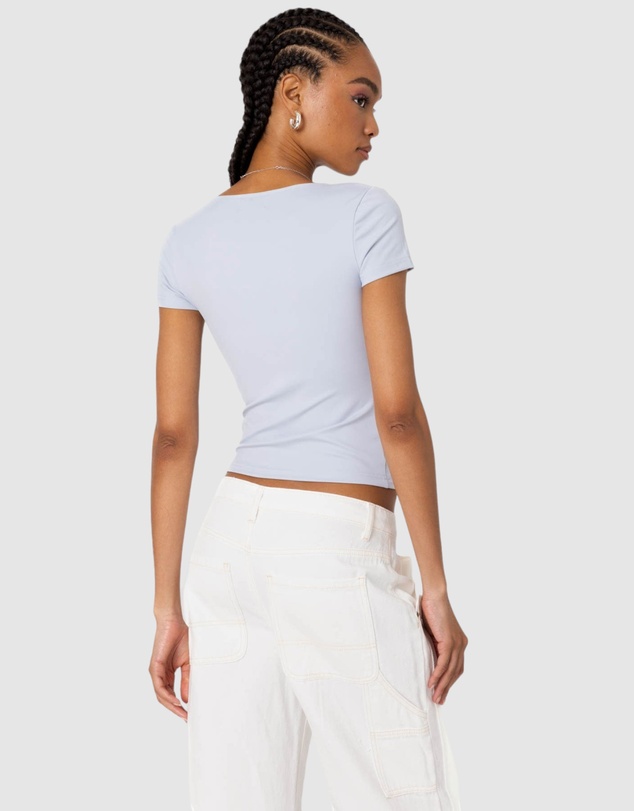 EDIKTED - Katia V Neck Top