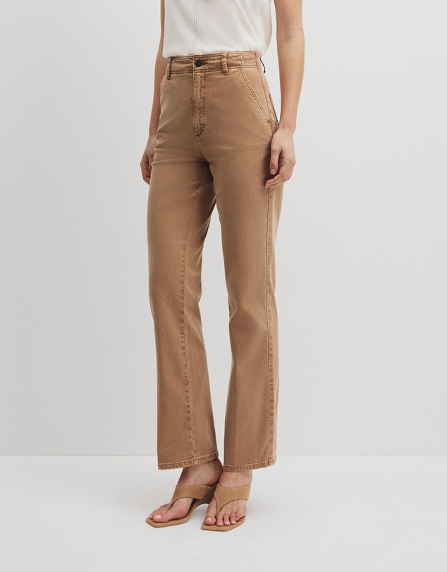 Country Road - Refined High Rise Slim Jean