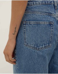 Assembly Label - High Rise Barrel Jeans