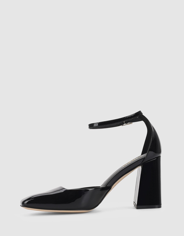 Siren - Travis Closed Toe Block Heels