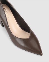 Verali - Elliot Block Heel Pumps