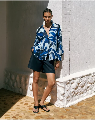 Trenery - Stretch Linen Blend Tailored Short in Night Sky