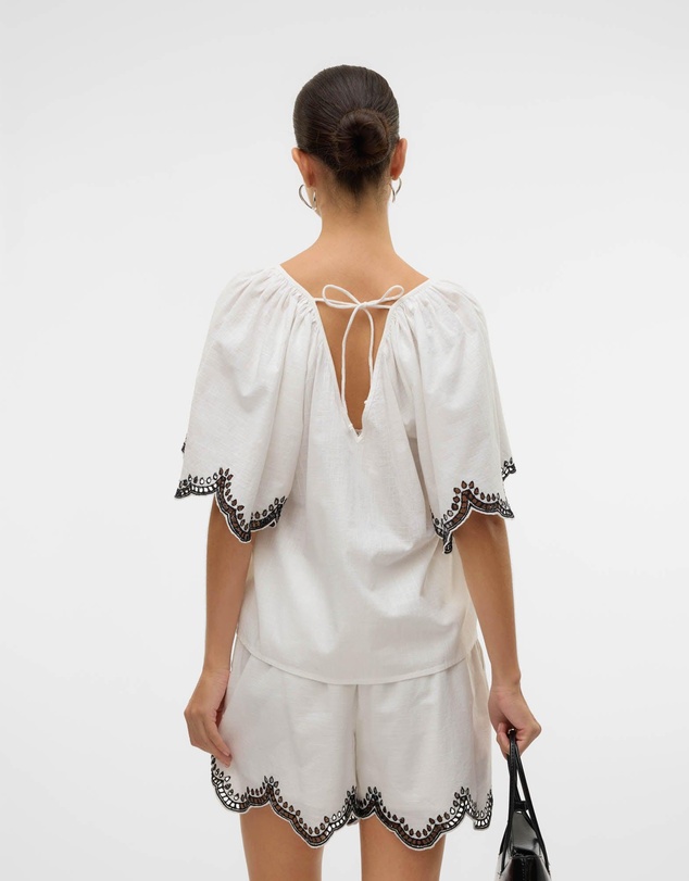 Vero Moda - Diana Embroidered Top