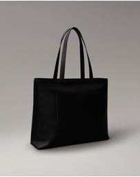 Calvin Klein - Sculpted Slim Tote Bag