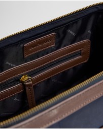 Country Road - Recycled Polyester Landon Washbag