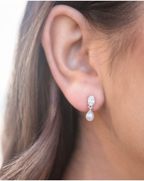 Georgini - GEORGINI OCEANS WHITSUNDAYS FRESHWATER PEARL EARRINGS SILVER