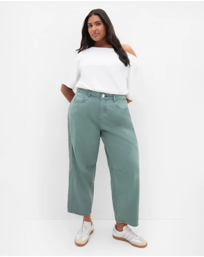 City Chic - Plus size Harley Fit Cassie Barrel Leg Jean - sage wash