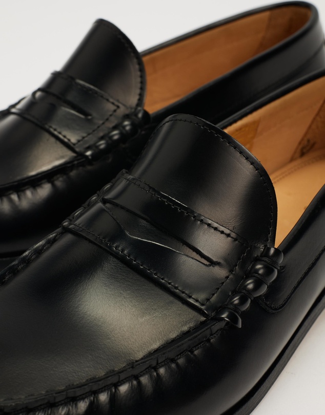 Alohas - Rivet Leather Loafers - Women's