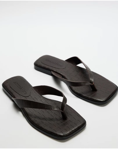 Atmos&Here - Capri Textured Square Toe Leather Thong Sandals