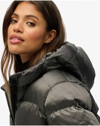 Superdry - Slim Fit Hooded Luxe Sports Puffer
